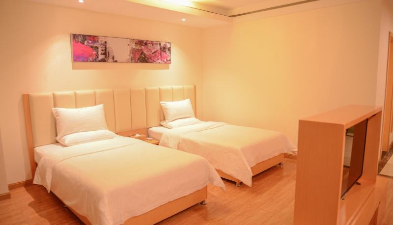 Camera business - Starway Chengdu Chunxi Taisheng Road（Domestic Only）
