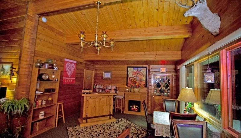 Info - Eldora Lodge at Wondervu