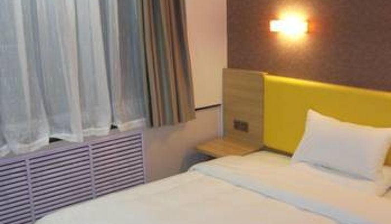 Kamer - 7-Day Premium (Zhangye West Bus Station Dafosi Store)
