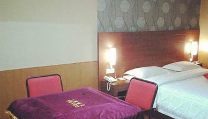 Chambre - 常平镇光华商务酒店