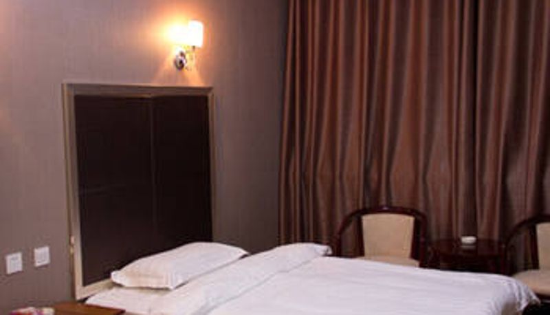 Kamer - New Golden Kerry Business Hotel (Korla Station Branch)
