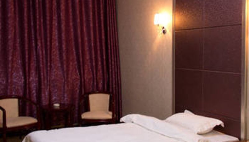 Kamer - New Golden Kerry Business Hotel (Korla Station Branch)