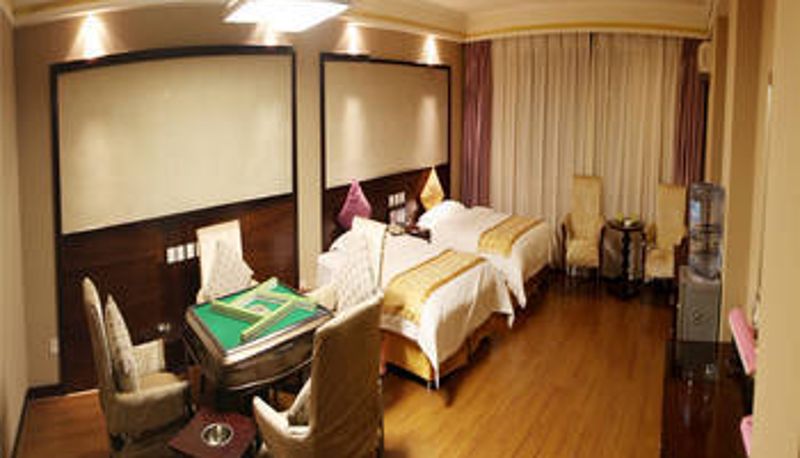 Kamer - Golden Oriental Business Hotel