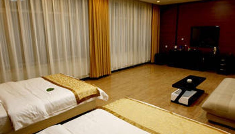 Zimmer - Golden Oriental Business Hotel