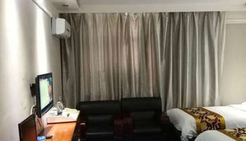 Room - Zhangye Yihai Hotel (People's Hospital Store)