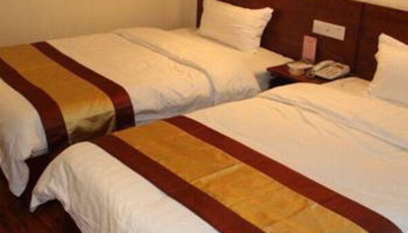 Kamer - Yidu Express Hotel (Shangqiu Normal University)