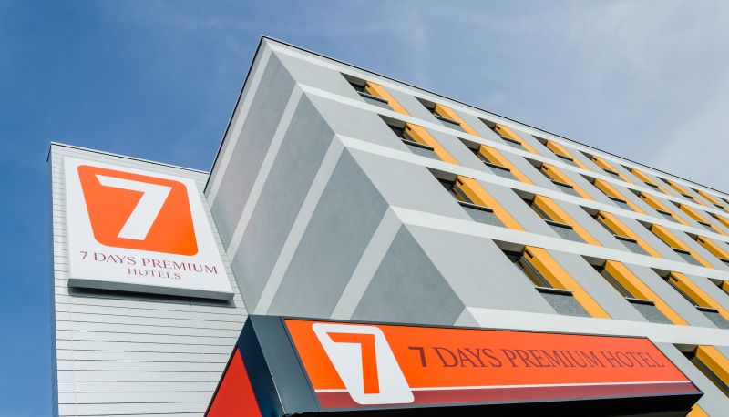 Buitenruimte van het hotel - CAMPANILE MUNCHEN SENDLING