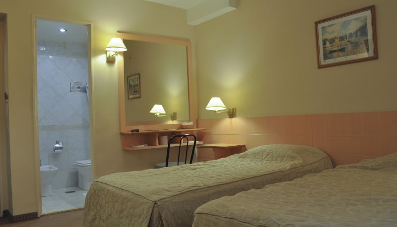 Info - Corrientes Plaza Hotel