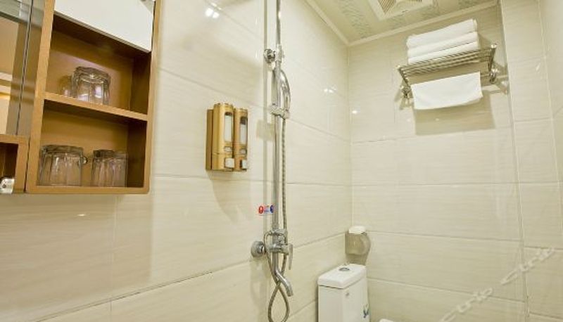 Tripla - Huiyuan Boutique Inn (Huangshan North Railway Station)
