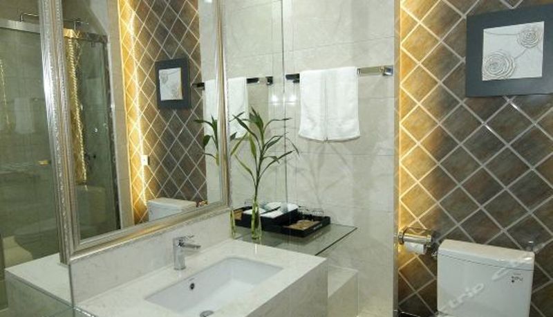 Widok wnętrza - Henglong Holiday Hotel