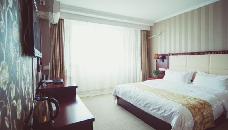 Suite - Purple East Hotel