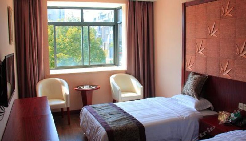 Business room - Summer Business Hotel