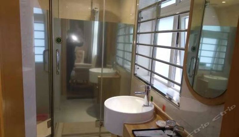 Camera standard - Borrman Hotel (Changde Shiqiang Park Pedestrian Street)