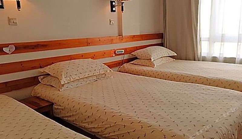 Triple room - Junhao Holiday Hotel