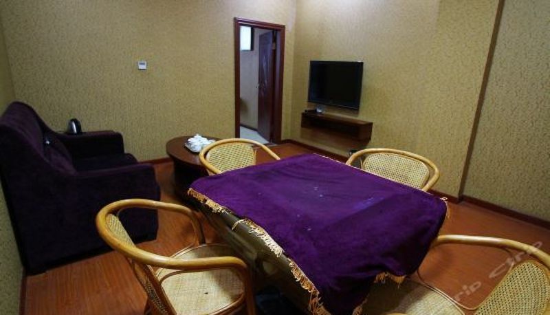 Suite - Kam · Tak · Yil Hotel