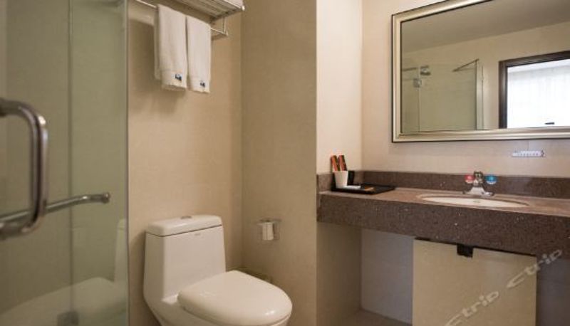 Dreibettzimmer - Haixing Business Hotel
