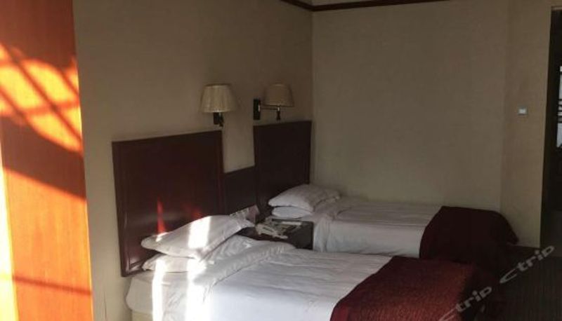 Habitación estándar - Dongshan Hotel