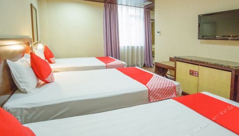 Dreibettzimmer - Kunlun Business Hotel