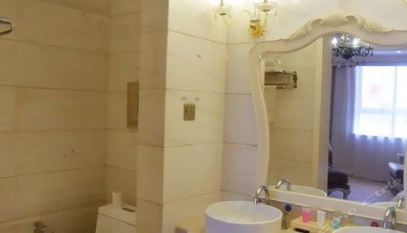 Suite - Julong International Hotel