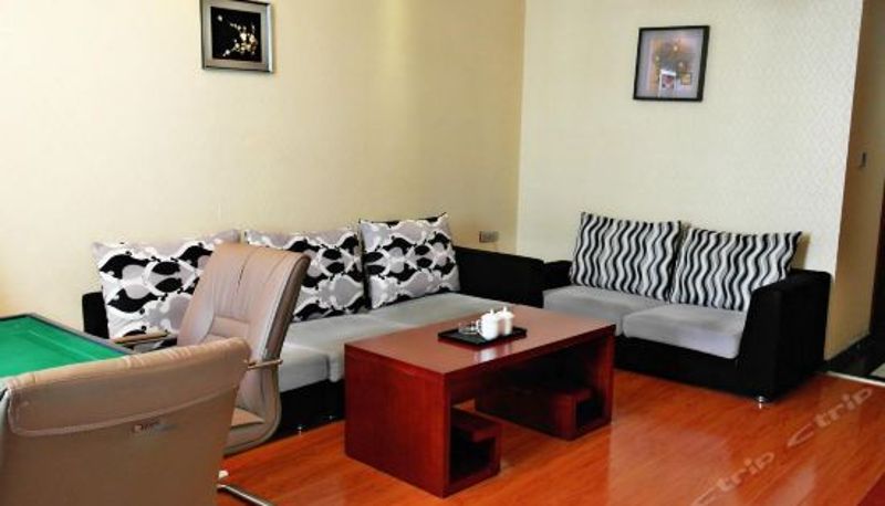 Suite - Jinyuan Business Theme Hotel