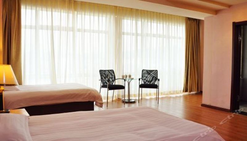 Pokój typu business - Dantie Hotel