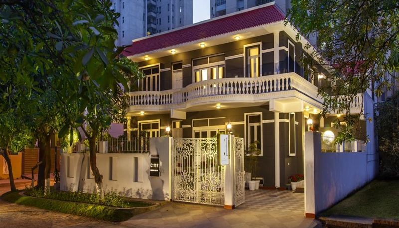 Buitenruimte van het hotel - OYO TOWNHOUSE 001 SOUTHCITY SOHNA ROAD