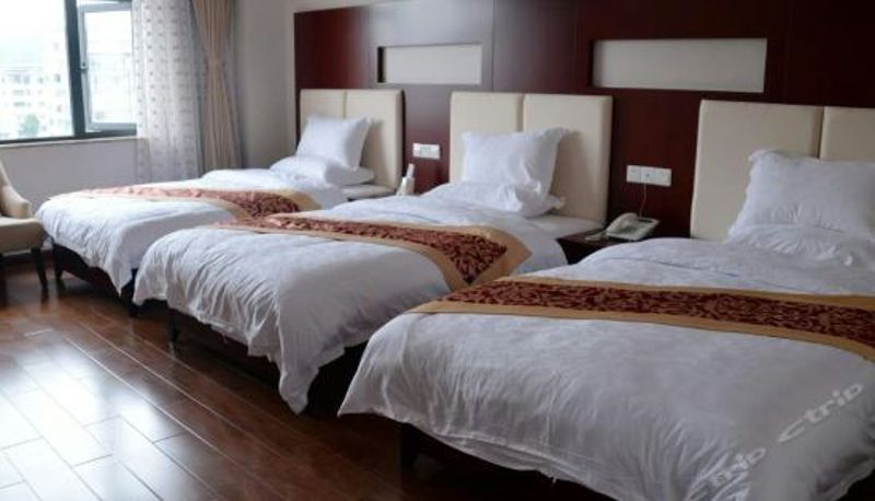Tripla - Benyue Spa Hotel