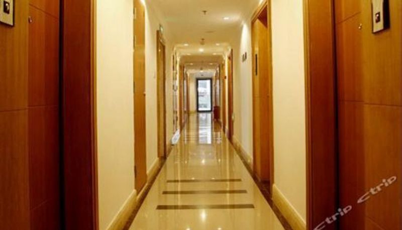 Reception - Yamai'er Apartment Hotel