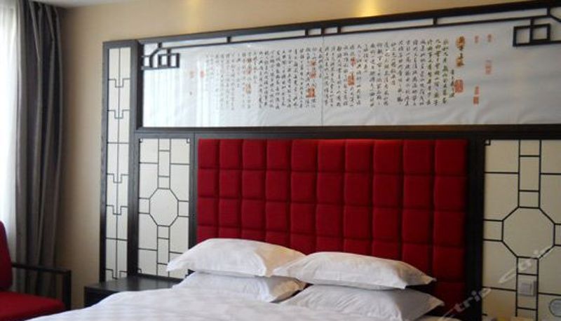 Chambre avec vue sur le lac - Yijing Holiday Hotel (Linyi Yimeng Road Party School)
