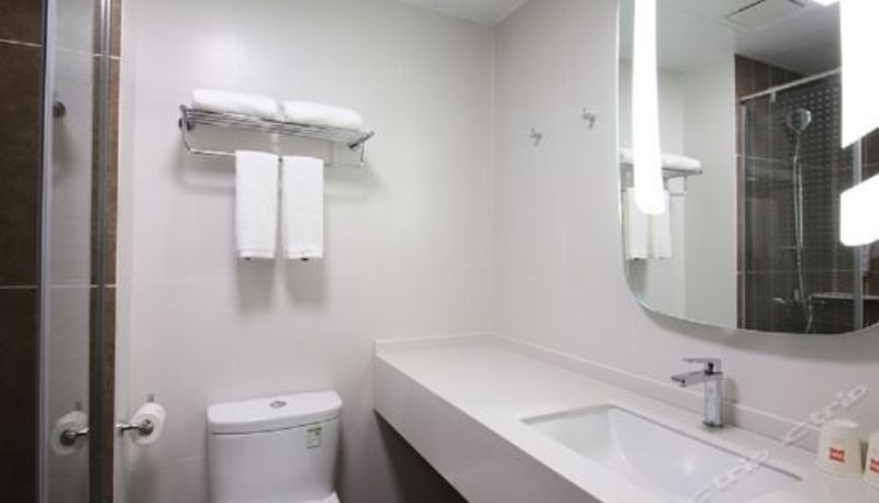 Standardzimmer - Homey Hotel (Chongqing Jiefangbei)