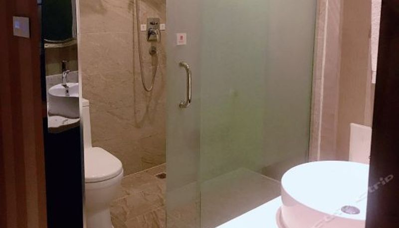 Dreibettzimmer - Green Keller Hotel