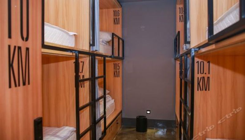 Vierbettzimmer - L Stay Hotel