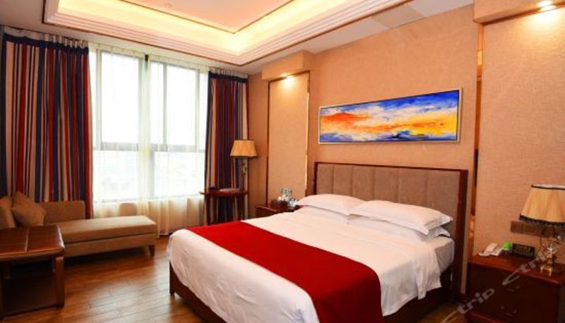 Camera business - Long Zhou Hotel
