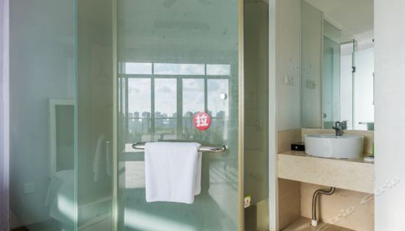 Vista interior - Spring Holiday Inn