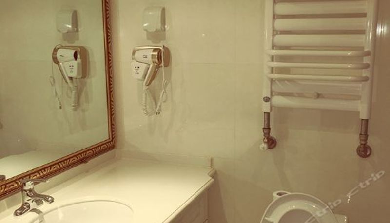 Pokój trzyosobowy - Parallel World Sea-view Hotel (Yantai South Street Wanda Apartment)