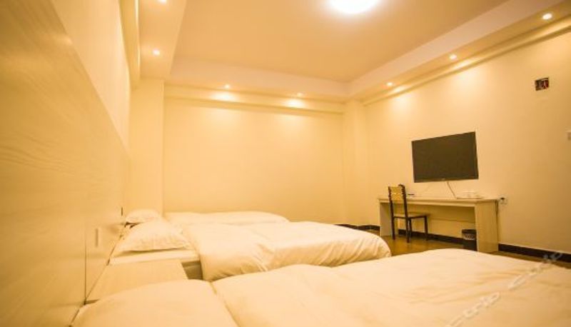 Tripla - Mingren Hotel (Sanya Qianguqing)