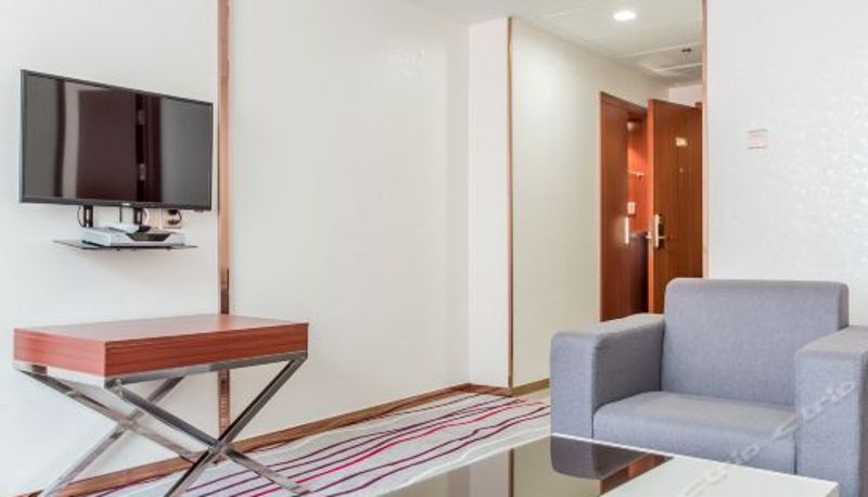 Suite - Ocean Sunrise Hotel