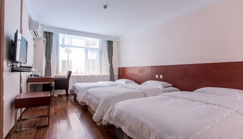 Triple room - Ocean Sunrise Hotel