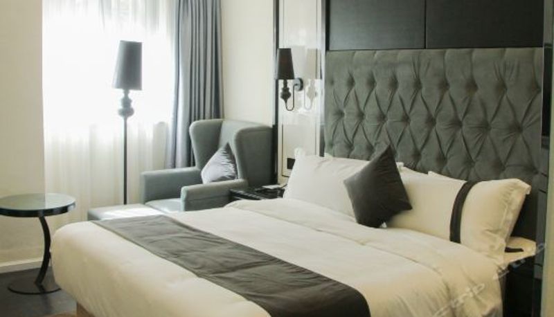 Superior-Zimmer - Xana Hotelle (Neijiang City Center)