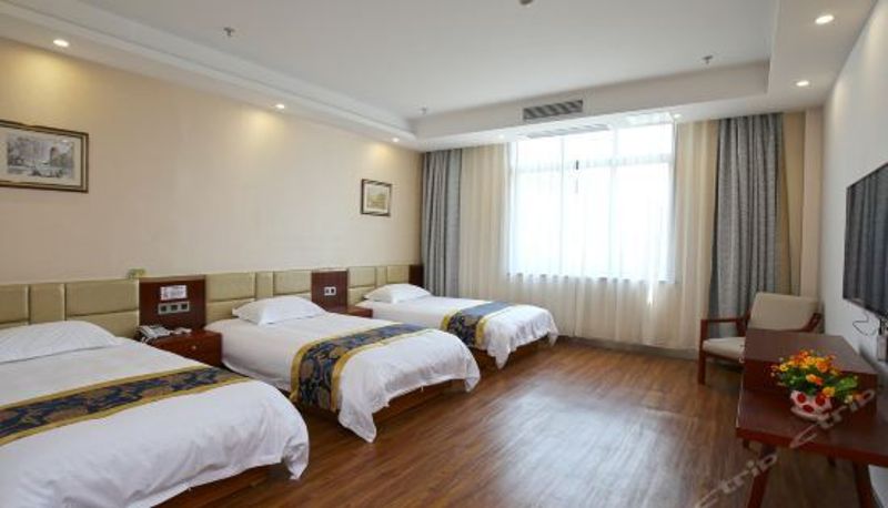 Dreibettzimmer - Yujingzhou Boutique Hotel