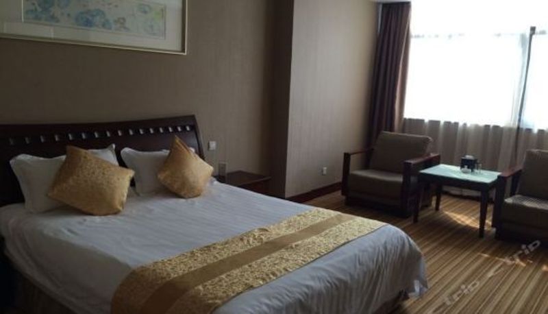 Suite - Hua Dong Hotel