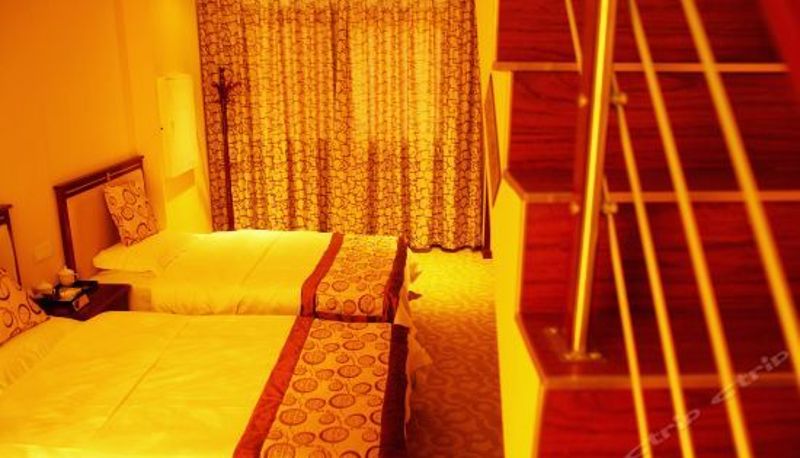Habitación triple - Meilun Business Hotel