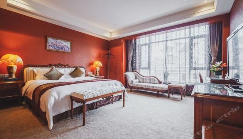 Suite - Kinglead Hotel