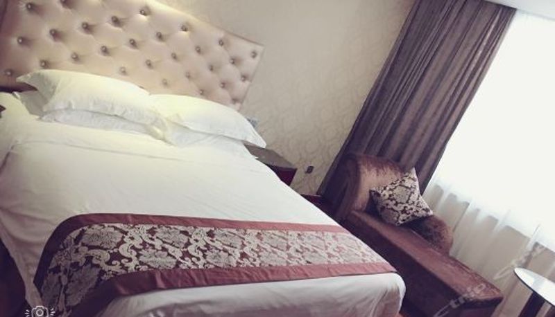 Camera business - Yuanheng International Hotel