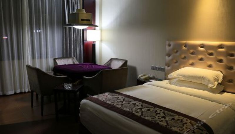 Camera business - Yuanheng International Hotel