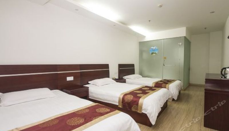 Dreibettzimmer - Putuo Jindao Hotel