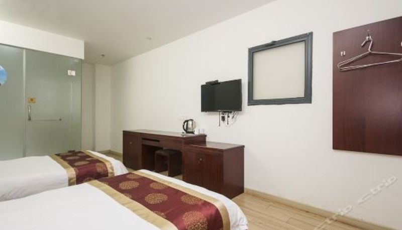 Dreibettzimmer - Putuo Jindao Hotel