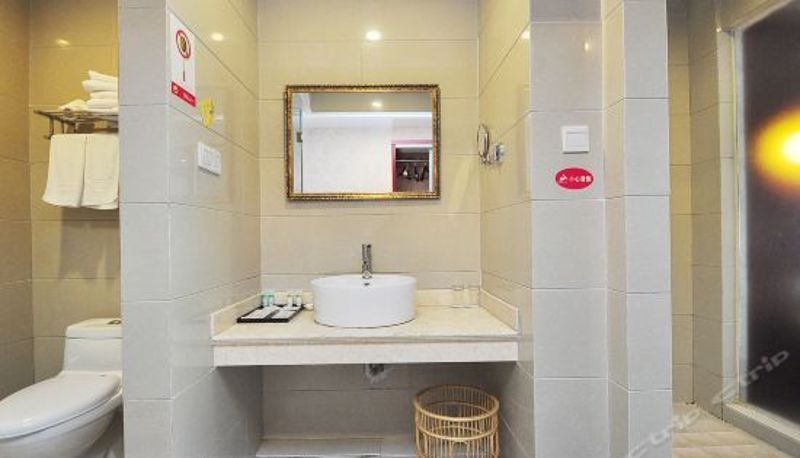 Vista interna - Shan Wai Shan Hotel