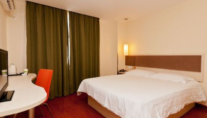 Camera business - Motel 168 Huzhou Hongqi Road Branch