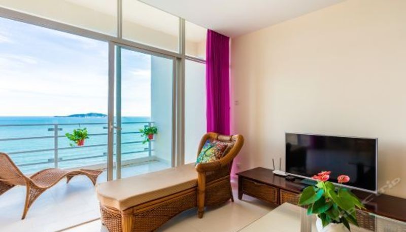 Quadruple room - Sanya super luxury The Seaview Tavern Hotel apartment